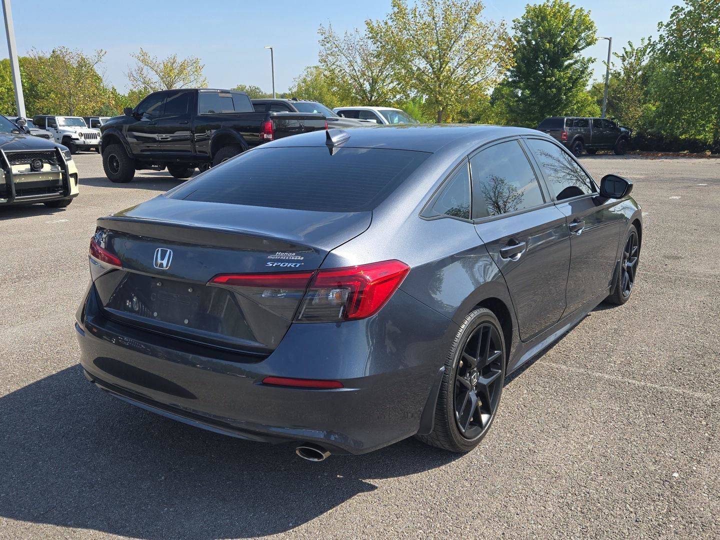 Used 2023 Honda Civic Sport image 7