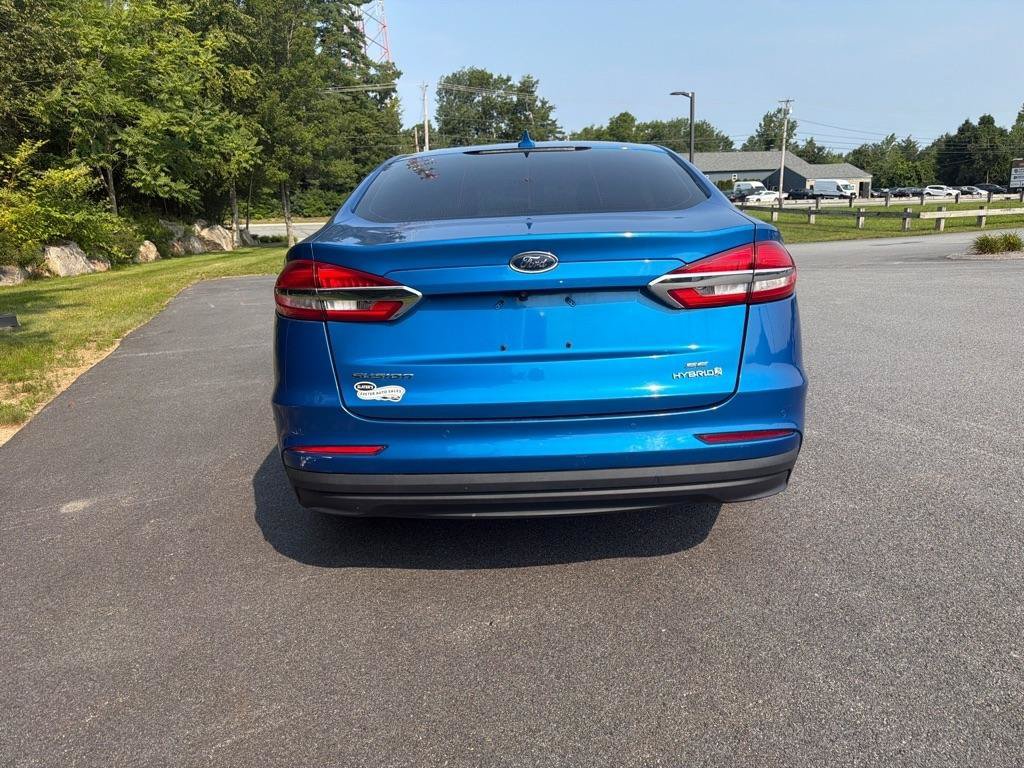 Used 2019 Ford Fusion SE FWD image 3