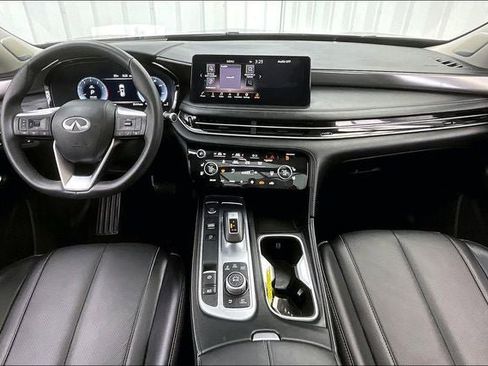 Certified 2025 INFINITI QX60 Luxe image 16