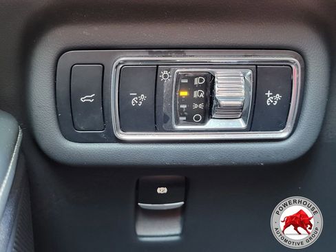 Used 2024 Lincoln Nautilus Reserve AWD/4WD image 30