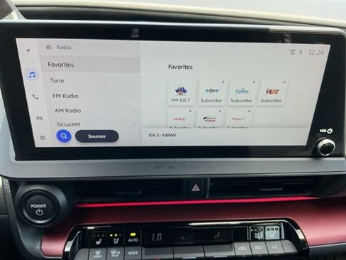 Certified 2024 Toyota Prius Prime Premium FWD image 21
