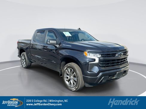 Used 2022 Chevrolet Silverado 1500 RST image 1
