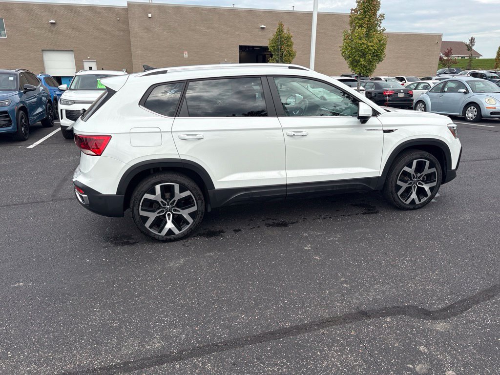 Used 2023 Volkswagen Taos SEL AWD/4WD image 13