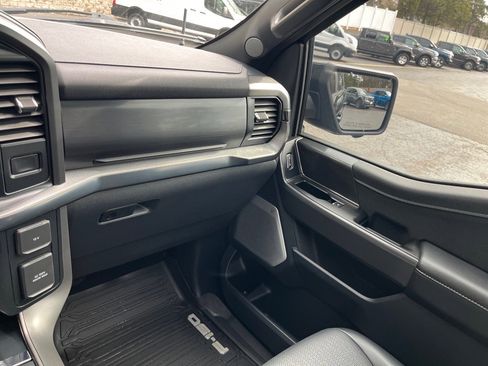 Used 2025 Ford F150 Lariat w/ Equipment Group 502A High AWD/4WD image 19