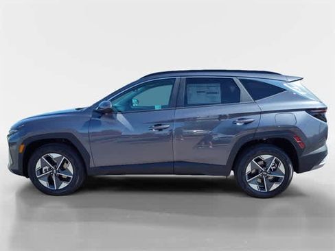 Certified 2025 Hyundai Tucson SEL image 9