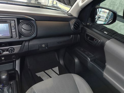 Used 2017 Toyota Tacoma SR w/ Tow Package image 16