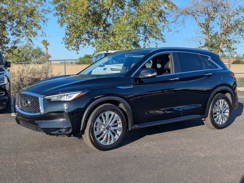 Certified 2024 INFINITI QX50 Luxe image 2
