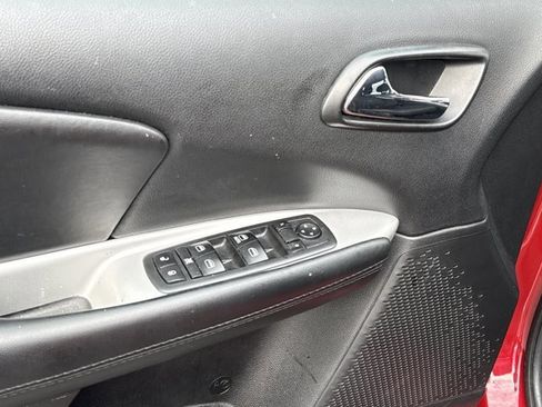 Used 2018 Dodge Journey SE w/ Blacktop Package image 14