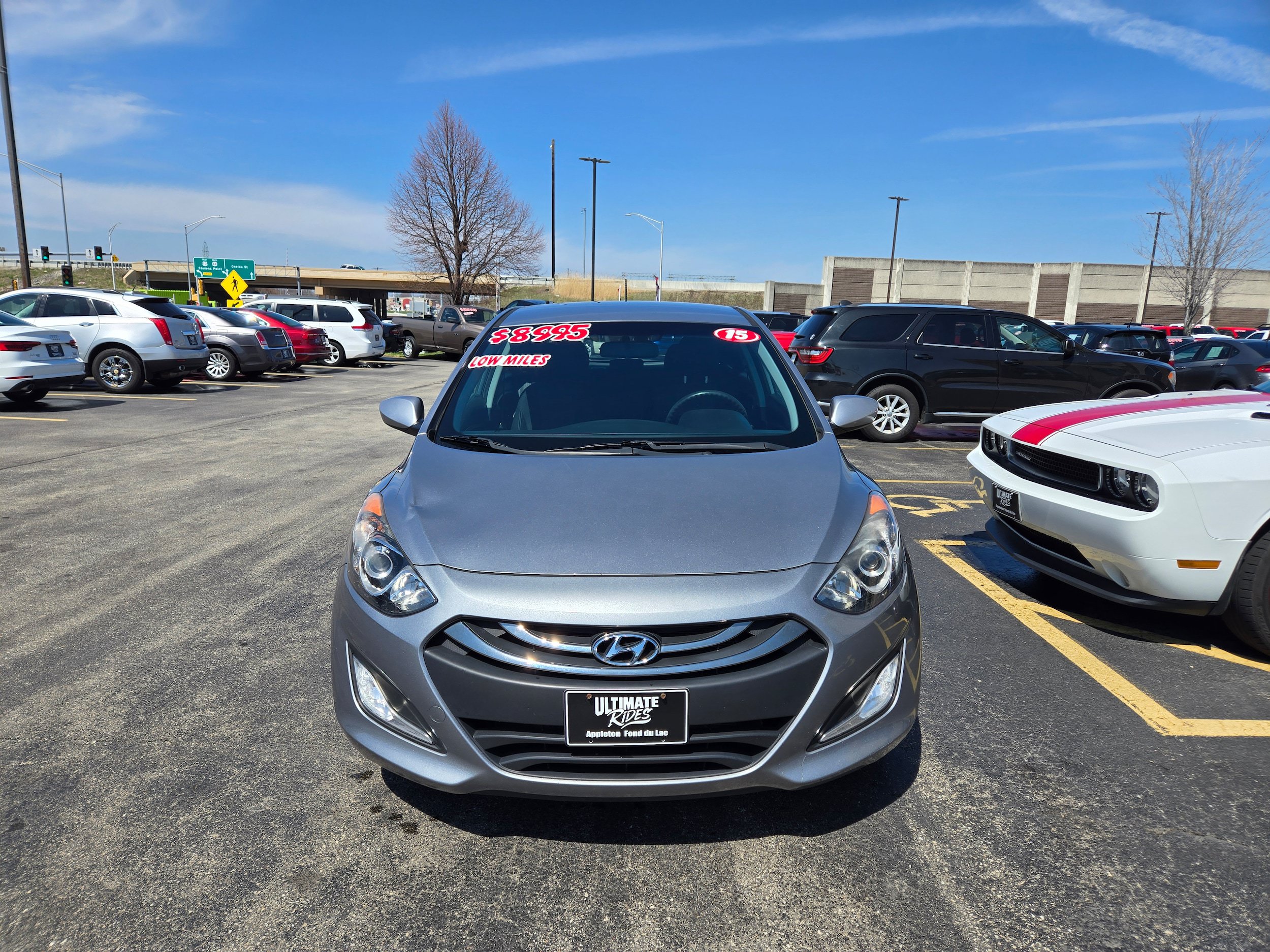 Used 2015 Hyundai Elantra GT FWD image 2