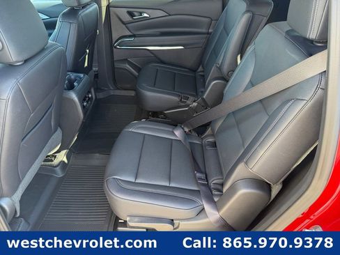 New 2026 Chevrolet Traverse LT w/ Sun and Wheel Package image 11