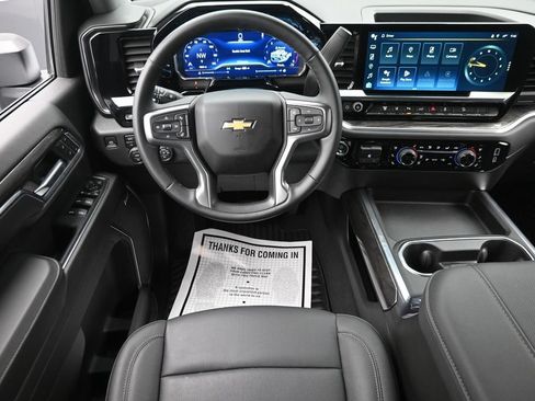 Used 2024 Chevrolet Silverado 2500 LTZ w/ LTZ Plus Package AWD/4WD image 15