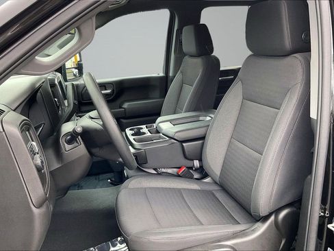 Used 2025 Chevrolet Silverado 2500 Custom w/ Custom Value Package image 24