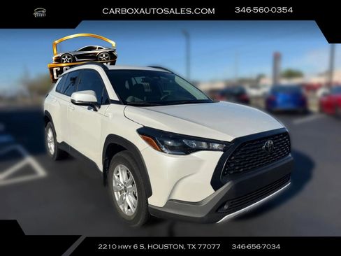 Used 2023 Toyota Corolla Cross LE image 7