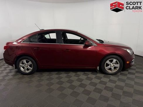 Used 2016 Chevrolet Cruze LT image 11