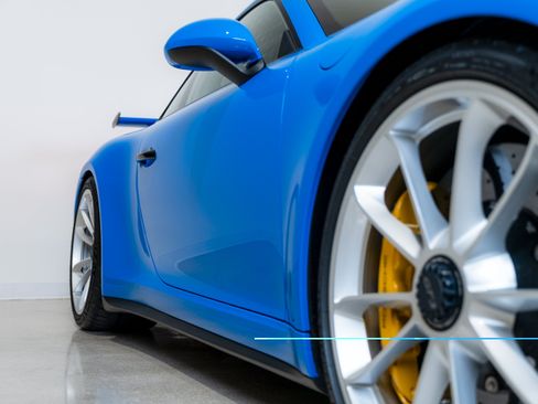 Used 2018 Porsche 911 GT3 RWD image 22