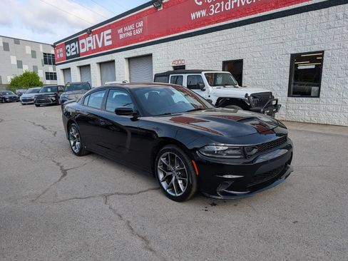 Used 2022 Dodge Charger GT RWD image 4