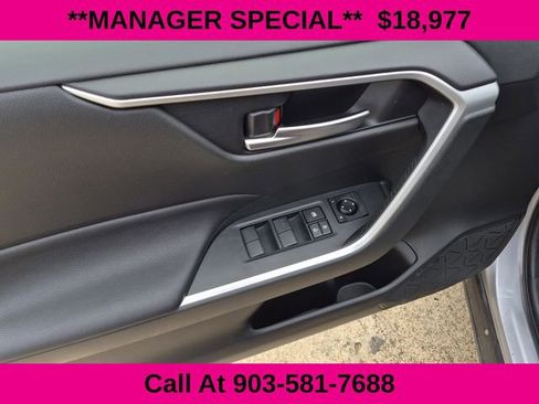 Used 2021 Toyota RAV4 XLE image 25