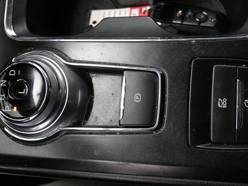 Used 2018 Ford Fusion S image 25