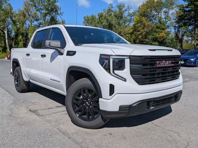New 2026 GMC Sierra 1500 Pro w/ Graphite Edition