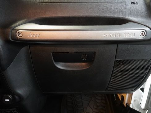 Used 2015 Jeep Wrangler Unlimited Sport w/ Quick Order Package 24S image 33