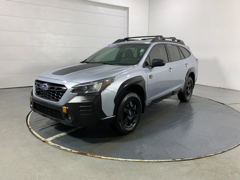 Used 2022 Subaru Outback Wilderness image 21