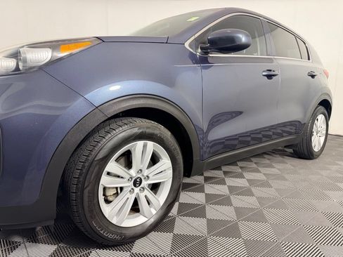 Used 2019 Kia Sportage LX FWD image 11