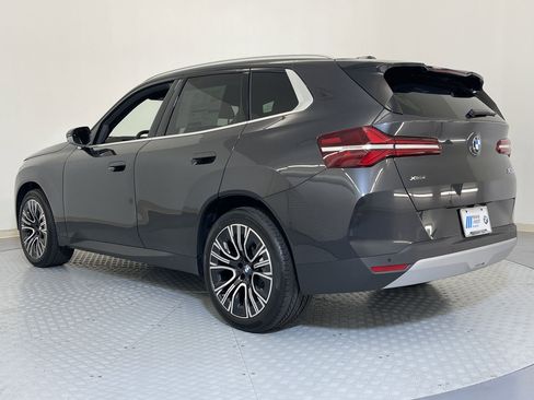 Used 2025 BMW X3 xDrive30i w/ Premium Package image 3