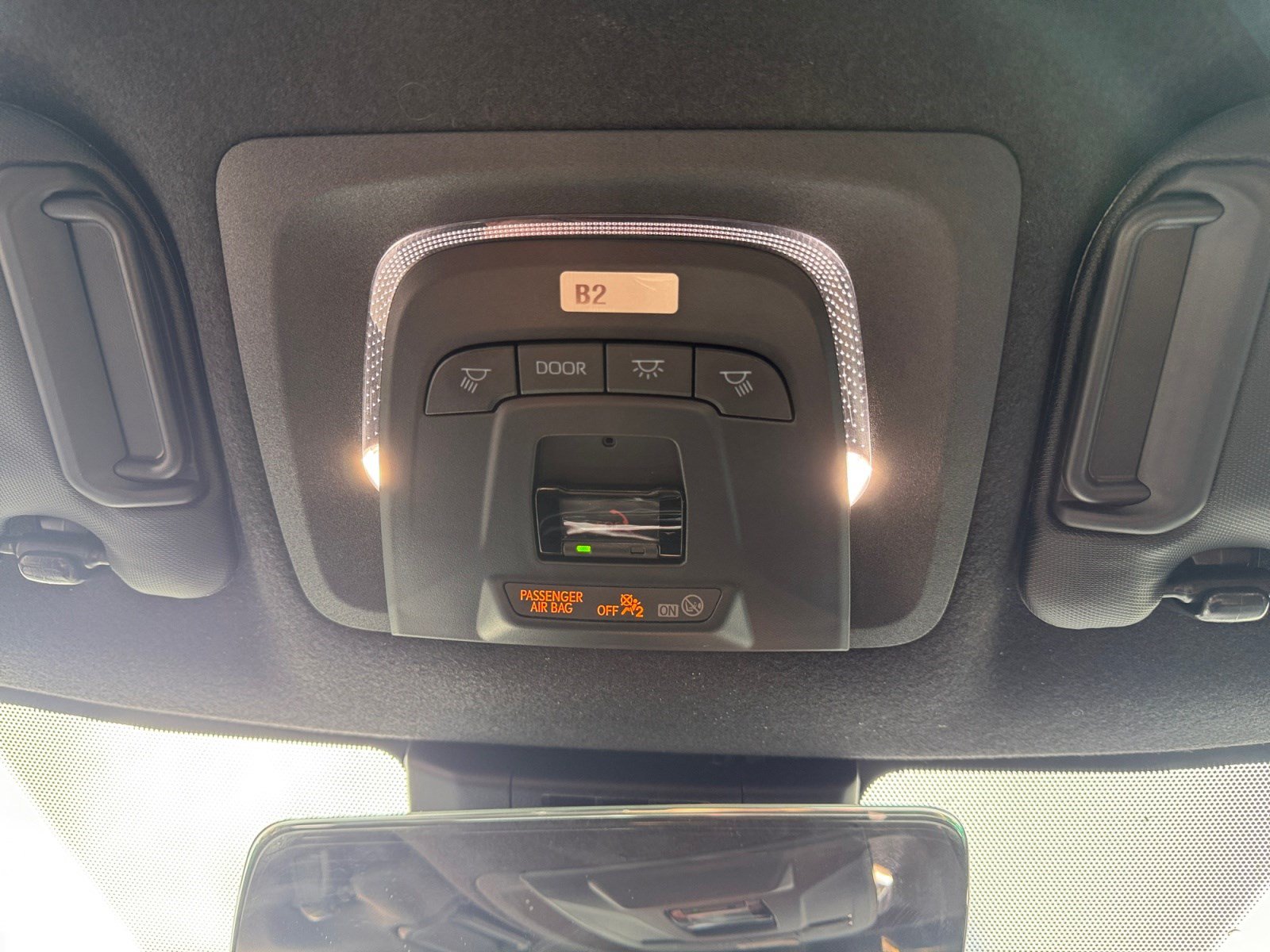Certified 2026 Toyota Corolla SE w/ SE Package FWD image 31