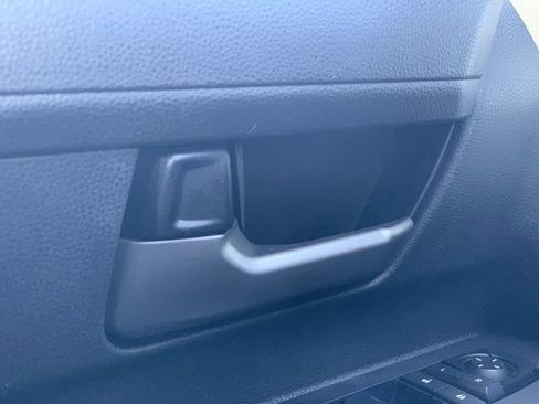 Used 2024 Toyota Tacoma TRD Off-Road image 16