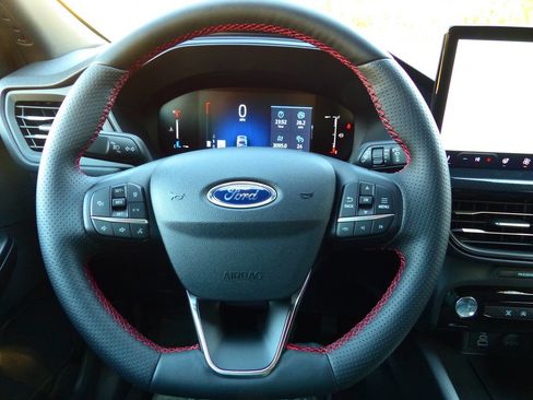 Used 2025 Ford Escape ST-Line Select w/ Tech Pack #1 image 26