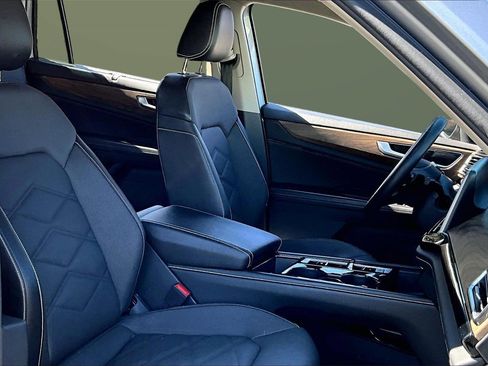 Used 2024 Volkswagen Atlas SE image 22