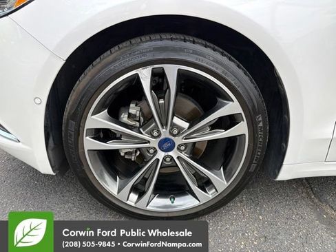 Used 2017 Ford Fusion Titanium FWD image 9