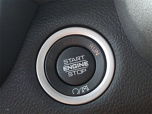 Used 2024 RAM 2500 Tradesman w/ Chrome Appearance Group image 20