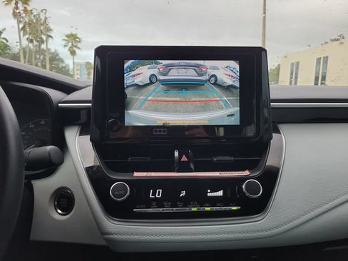 Used 2025 Toyota Corolla SE FWD image 21