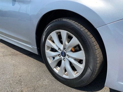 Used 2017 Subaru Legacy 2.5i Premium AWD/4WD image 25