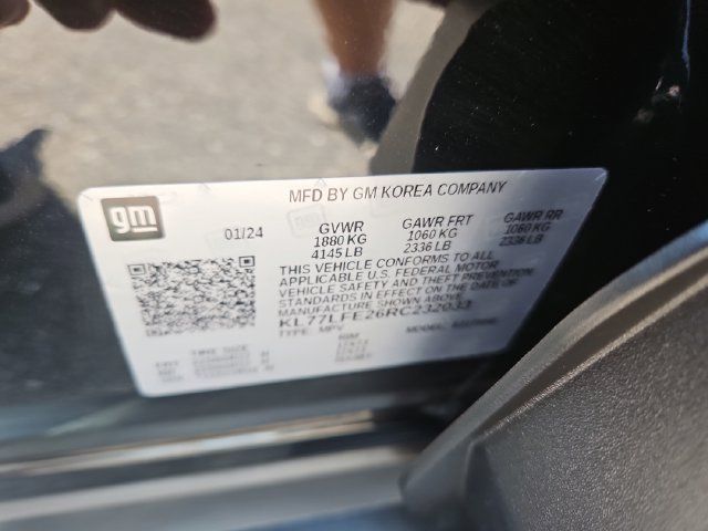 Used 2024 Chevrolet Trax LS w/ Driver Confidence Package FWD image 30
