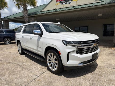 Used 2021 Chevrolet Suburban Premier AWD/4WD image 3