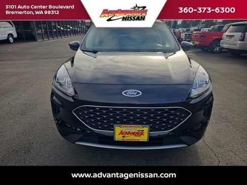 Used 2021 Ford Escape SE image 8