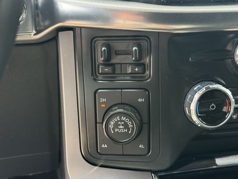 Used 2024 Ford F150 Lariat w/ FX4 Off-Road Package AWD/4WD image 25