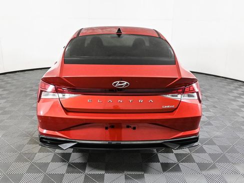 Used 2021 Hyundai Elantra Limited image 6