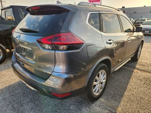 Used 2020 Nissan Rogue SV FWD image 5