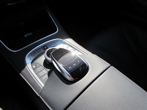 Used 2015 Mercedes-Benz S 550 Sedan image 19