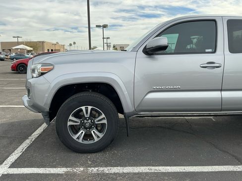 Certified 2017 Toyota Tacoma TRD Sport w/ Tow Package image 26