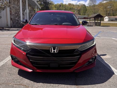 Used 2021 Honda Accord Sport image 10