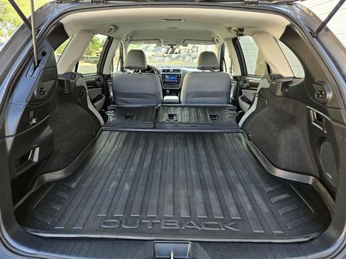 Used 2019 Subaru Outback 3.6R Limited image 10