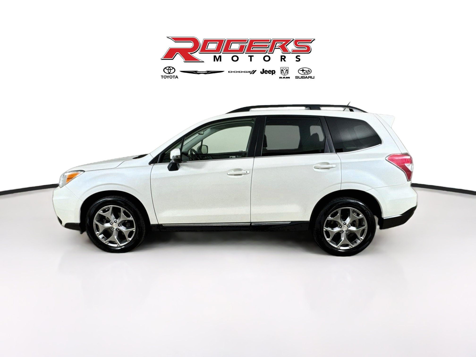 Used 2015 Subaru Forester 2.5i Touring AWD/4WD image 4