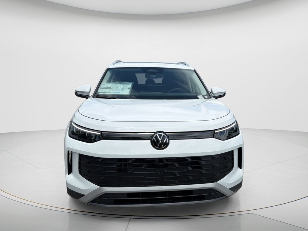 New 2026 Volkswagen Tiguan SE AWD/4WD image 2