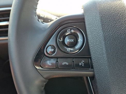 Used 2019 Toyota Prius XLE AWD/4WD image 22