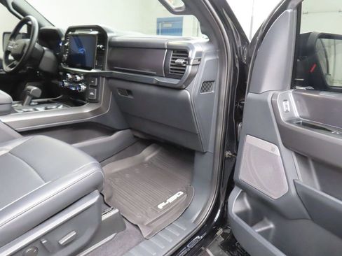 Used 2025 Ford F150 Lariat w/ Equipment Group 501A Mid image 38