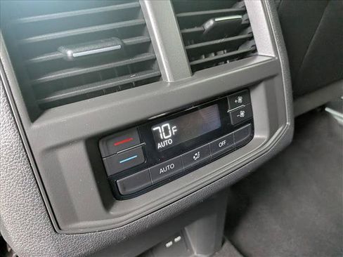 Used 2023 Volkswagen Atlas SE AWD/4WD image 26